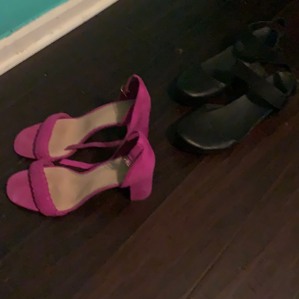 2 pair of shoes one suede Old Navy block heel and one black low heel sandals